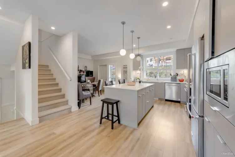 4 Bed 4 Bath Townhome in South Grandview Surrey