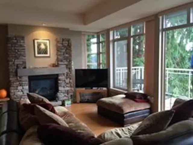 A $1,690,000.00 Townhouse with 3 bedrooms in Howe Sound, West Vancouver