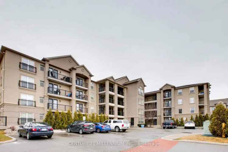 Milton Condo 900 sq ft Top Floor Open Concept Updated Kitchen