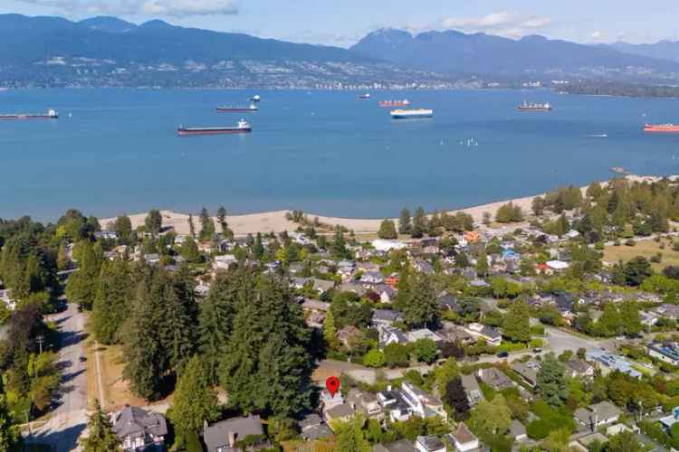 Point Grey Family Home Panoramic Views 3 Beds 4 Baths