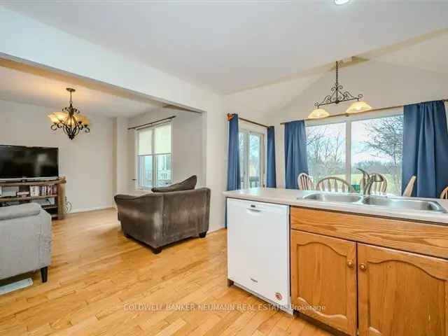 Family Home in Kortright Hills - 3 Beds, Open Concept