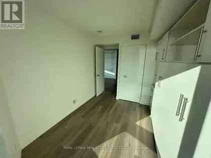 2 rooms apartment of 869 m² in Toronto