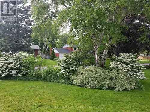 House For Sale in Southwest Oakville Family Home