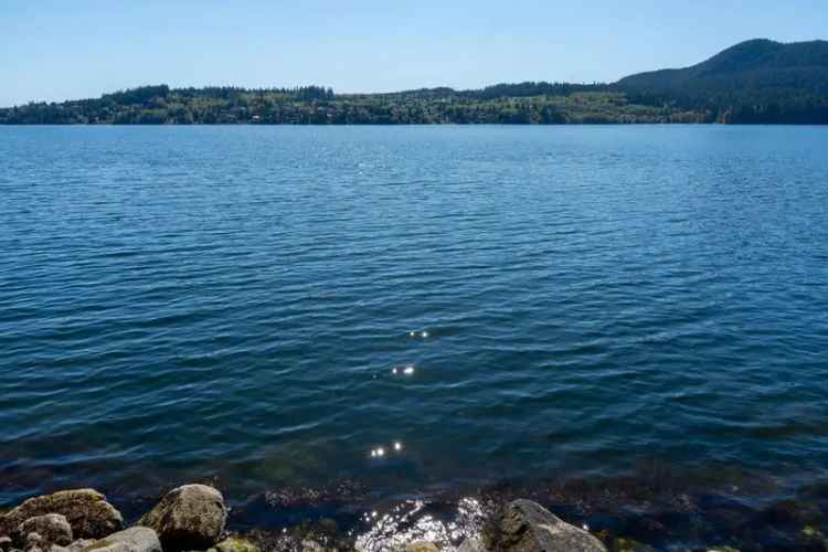South-Facing Waterfront Cabin Sleeps 10 Near Beaches and Trails