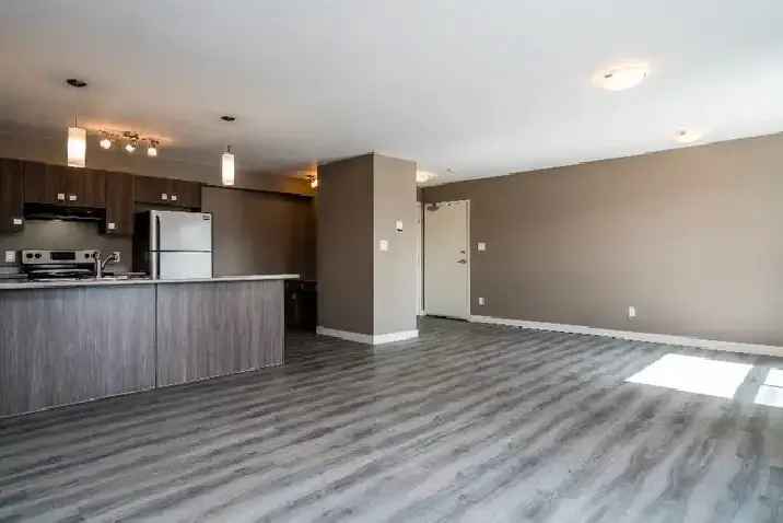 Beautiful 3 Bedroom Apartment for Rent in Steinbach!