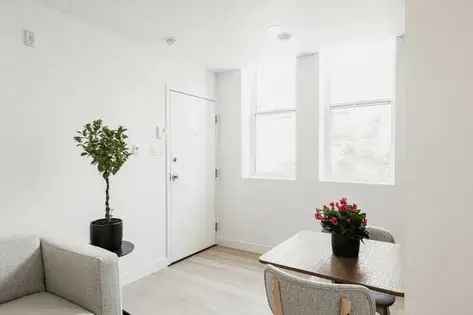 1 room apartment of 38 m² in Montreal