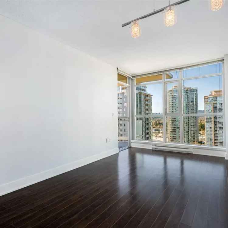 M Two by Cressy 2 Bed 2 Bath Upper Unit Near Evergreen Skytrain