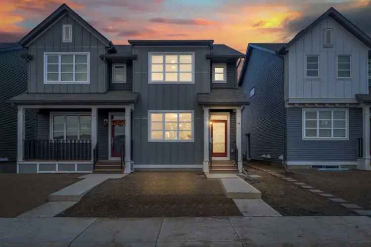 House For Sale in Calgary, Alberta