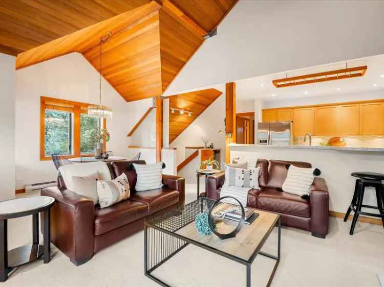 A $2,999,000.00 Townhouse with 3 bedrooms in Whistler Village, Whistler