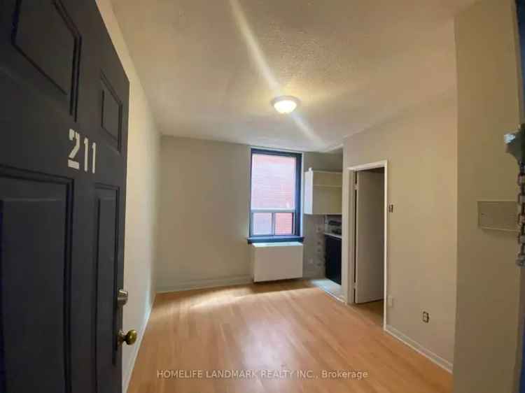 Condo For Rent in Toronto, Ontario