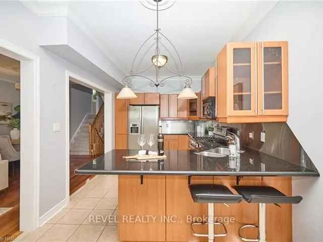 Stunning 3 1 Bedroom Semi Detached Townhome in Thorold