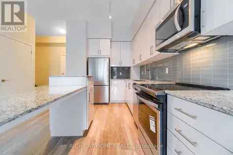 1 Bed + Den Unit Downtown Mississauga 1000 Sqft Terrace