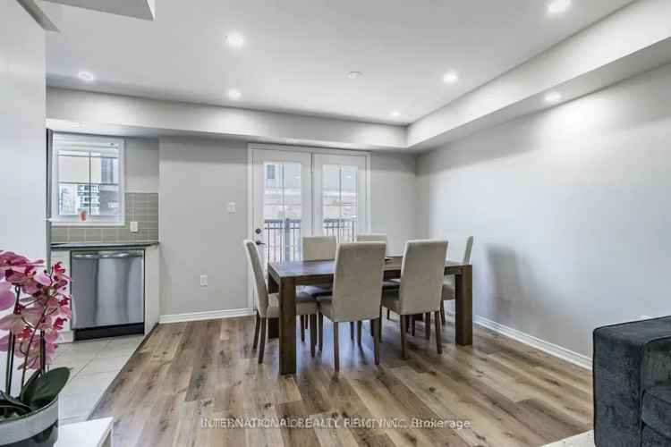 Condo For Rent in Oakville, Ontario