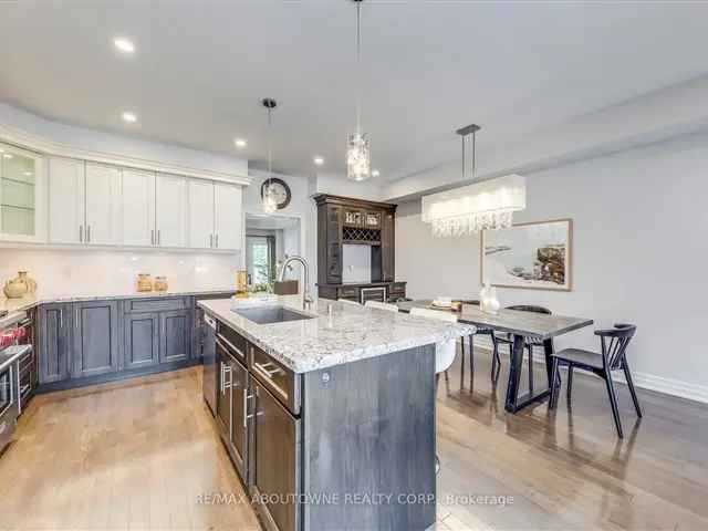 Oak Park Showstopper - Exquisitely Renovated Detached Home