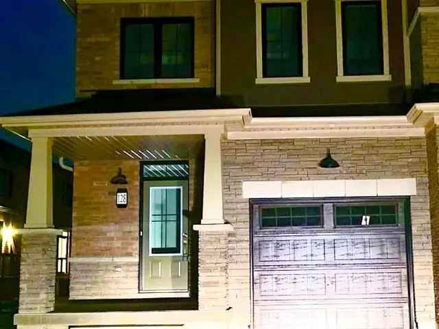 Townhouse For Sale in Welland, Ontario