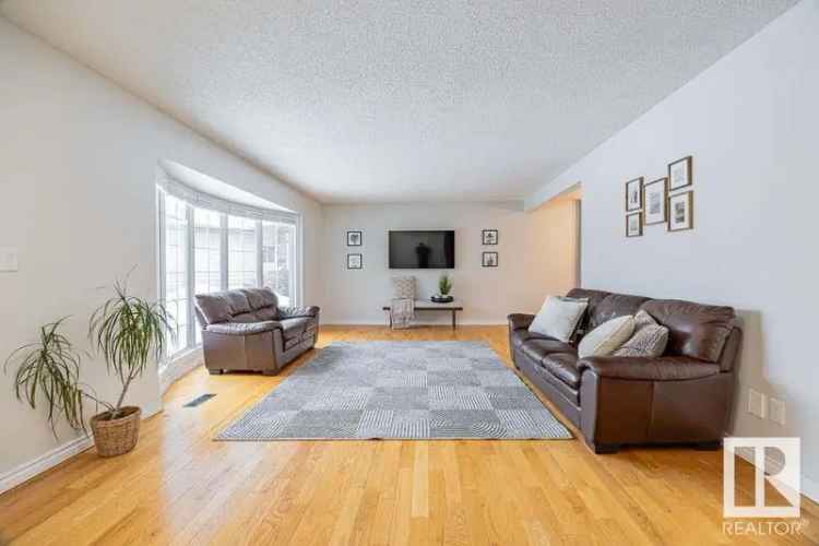 Buy Family Home in Cul-de-sac with Green Space and Amenities