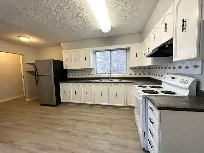 1712 51 Street Northwest -  in Edmonton