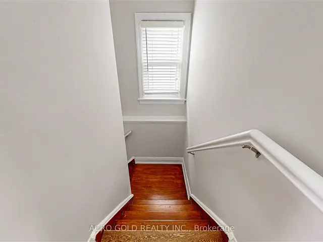 Stunning 3-Bedroom Home Hamilton Wentworth St S