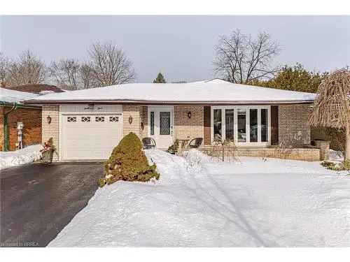 Buy House in Brier Park, Spacious 3 Bedroom Home with Backyard Access