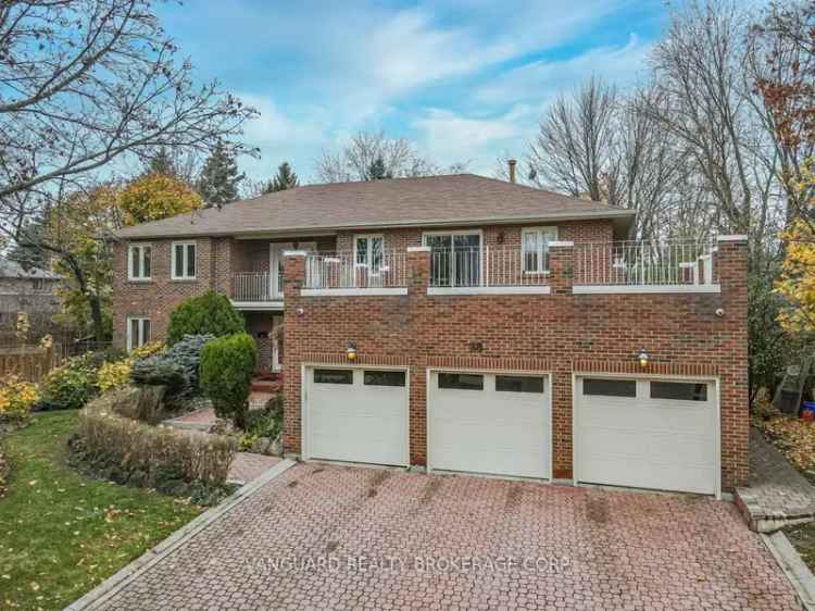 House For Sale in Vaughan, Ontario