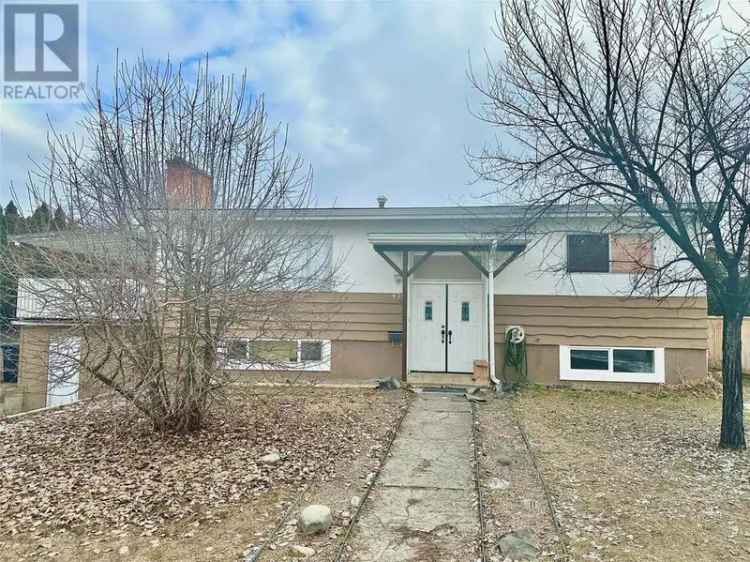 5-Bedroom Rutland Home with 2-Bedroom Suite Investor Opportunity