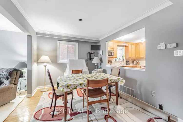 House For Sale in Toronto, Ontario