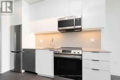 Rent 2 Bedroom Apartment in Toronto with Modern Features