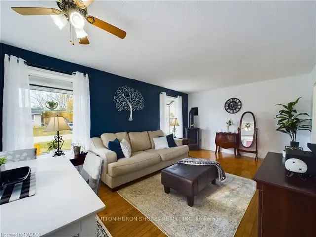 House For Sale in Port Elgin, Ontario