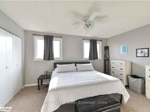 Orillia Townhome: Desirable North Ward Location