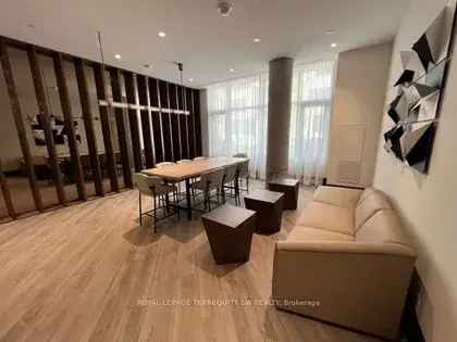 5 rooms apartment of 55 m² in Toronto