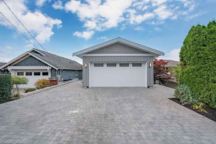 A $3,388,000.00 House/Single Family with 4 bedrooms in Barber Street, Port Moody