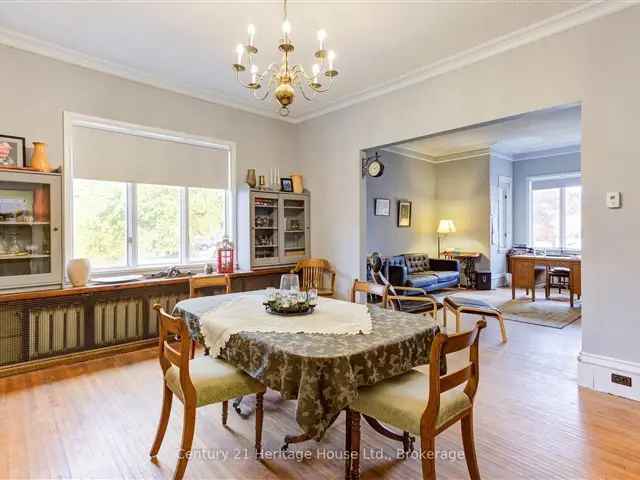 House For Sale in Warwick, Ontario