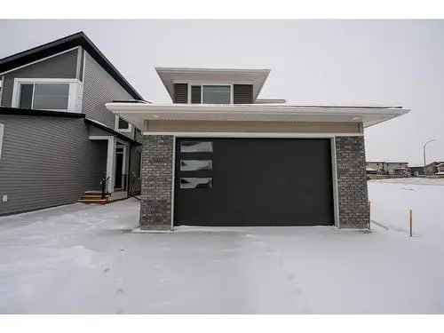 House For Sale In Kingsgate, Grande Prairie, Alberta