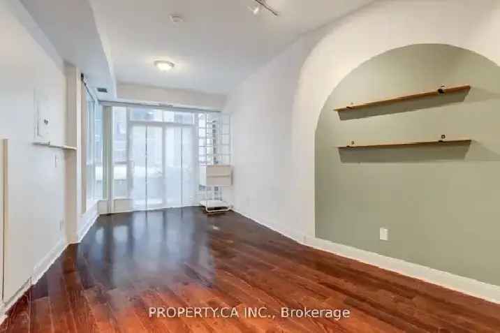 Bachelor for Lease in the St. Lawrence Market
