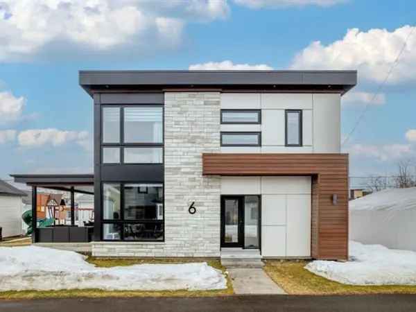 Luxury 2+ Storey Home for Sale Quebec North Shore
