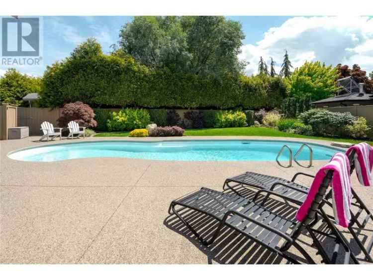 Lower Mission Estate Home: 5600 sq ft, Saltwater Pool, Lake Views