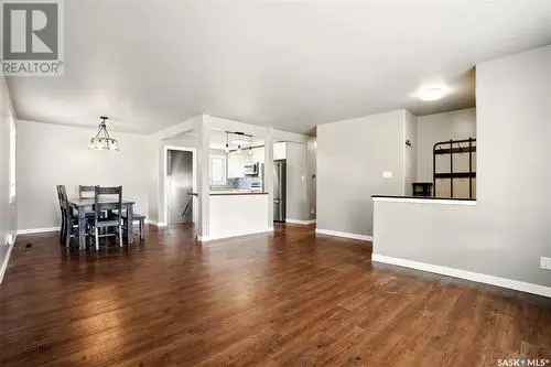 Renovated Nutana Park Home 3 Bed 2 Bath Sauna Backyard Oasis