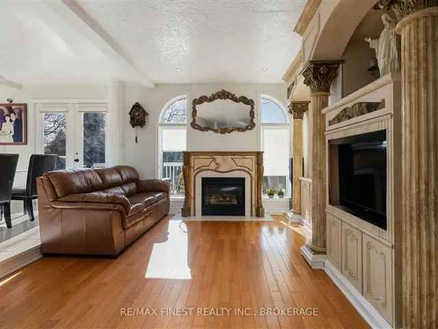 House For Sale in Kingston, Ontario