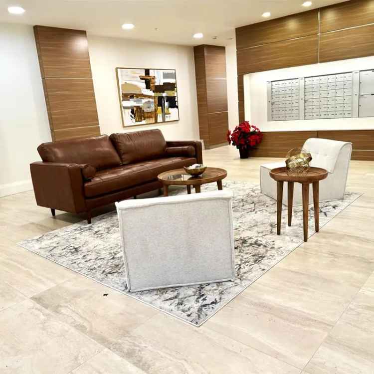Luxury Condo for Sale at Aqua Shores