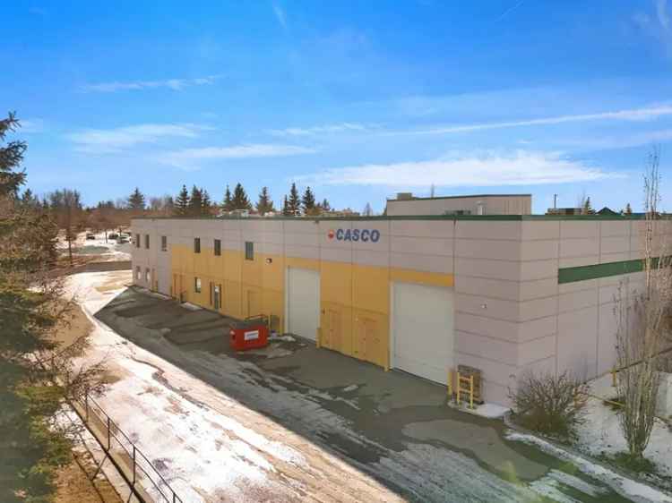 Commercial property For Sale in 96, 5 Street Northwest, Redcliff, Alberta