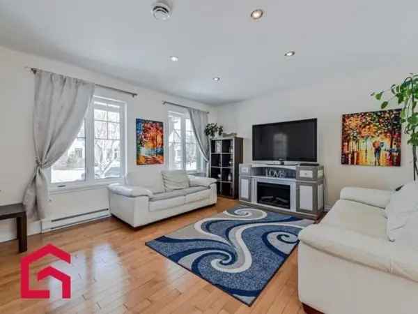 Two Family Home 7 Bedrooms Montérégie