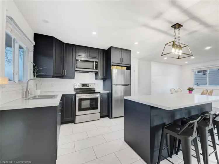 3 Bedroom 2 Bath Backsplit Hamilton Lisgar Family Home