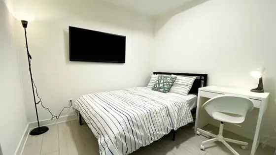 1 Room 214 m² Apartment for Students in Toronto