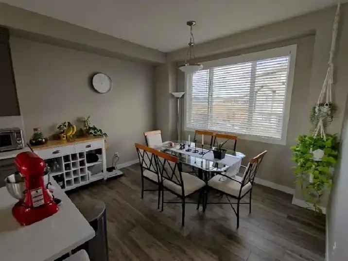 Rent 3 Bedroom Den Townhouse in Edmonton with Pond Views