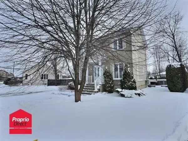 Renovated 2-Storey Cottage for Sale Montérégie