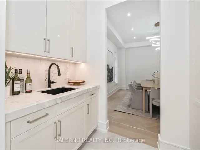 Luxury 4-Ensuite Bedroom Home in Kleinburg with Gourmet Kitchen and Finished Basement