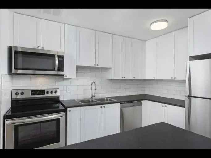 Apartment For Rent in 7110, Darcel Avenue, Mississauga, Ontario