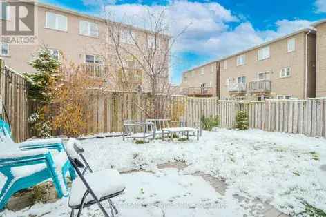 3 Bedroom 269m2 Furnished Townhouse in Mississauga