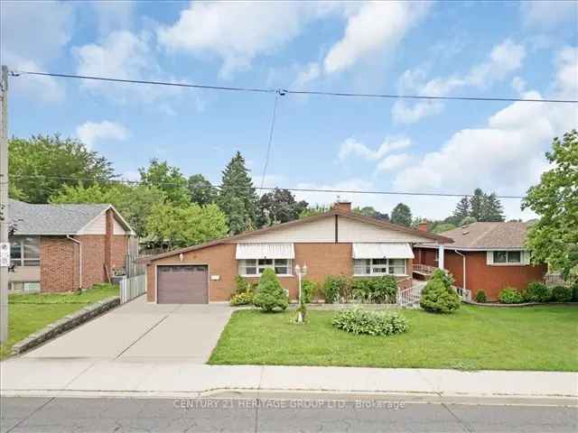 6 Bedroom Family Home with 2 Kitchens and In-Law Suite