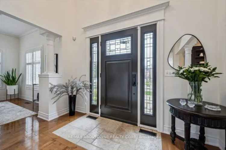 Oakville River Oaks Family Home 4 1 Beds 3.5 Baths 4000 Sq Ft